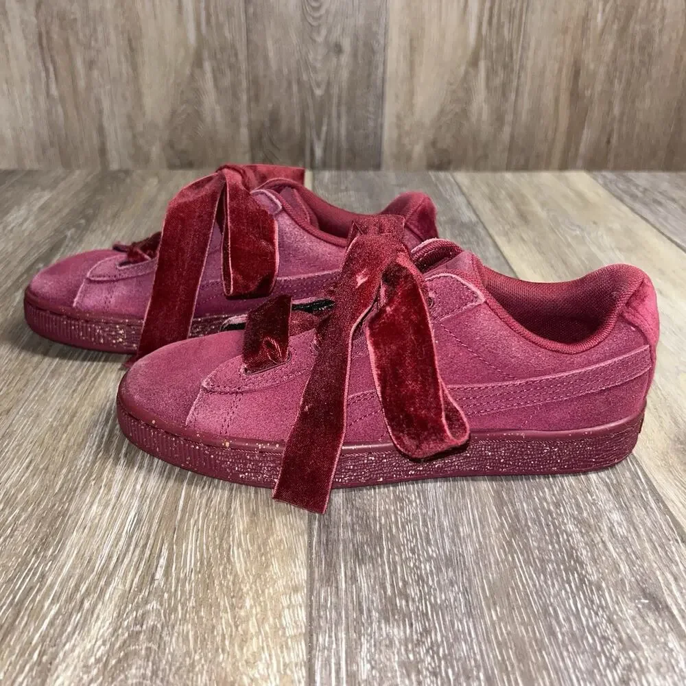 Puma Suede Classic Velvet Toe Burgundy Gold Sneakers 366209-01 Youth Size 4.5C